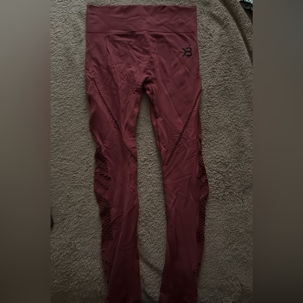 Better Bodies Maroon Cut Out Leggings - Size Large
